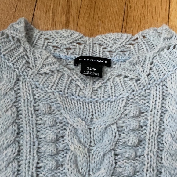 Club Monaco textured knit wool blend blue sweater top - Picture 2 of 8